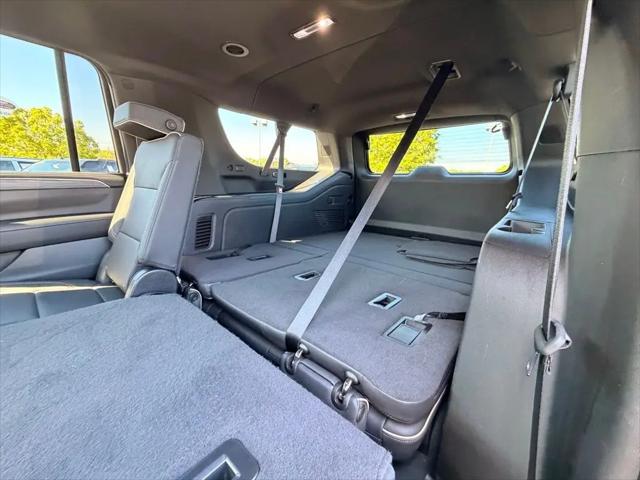 2024 GMC Yukon XL 4WD SLT
