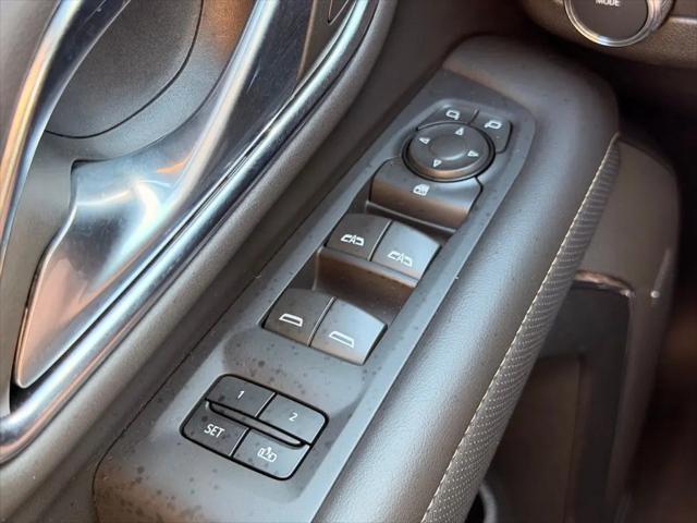 2024 GMC Yukon XL 4WD SLT