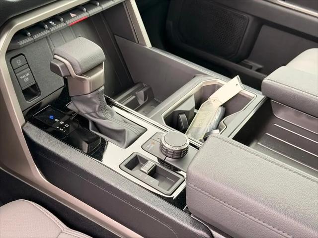2026 Toyota Tundra SR5 CrewMax 5.5' Bed