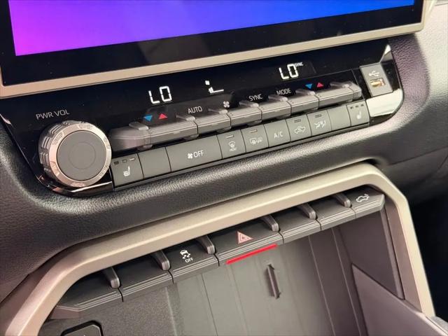 2026 Toyota Tundra SR5 CrewMax 5.5' Bed