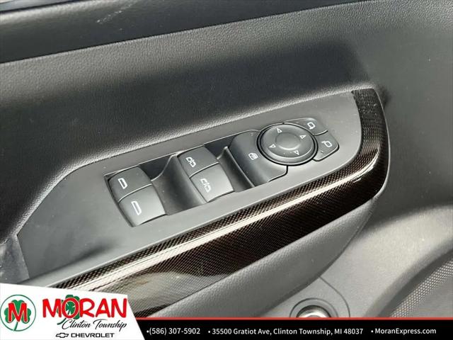 2023 GMC Acadia AWD AT4