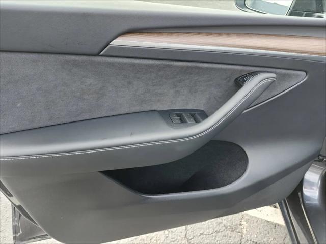 2024 Tesla Model Y Long Range Dual Motor All-Wheel Drive