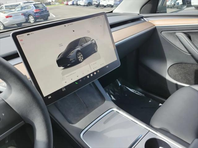 2024 Tesla Model Y Long Range Dual Motor All-Wheel Drive