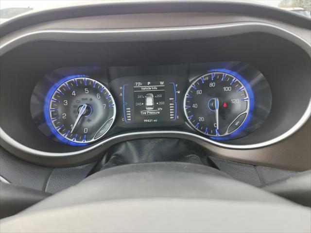 2022 Chrysler Voyager LX