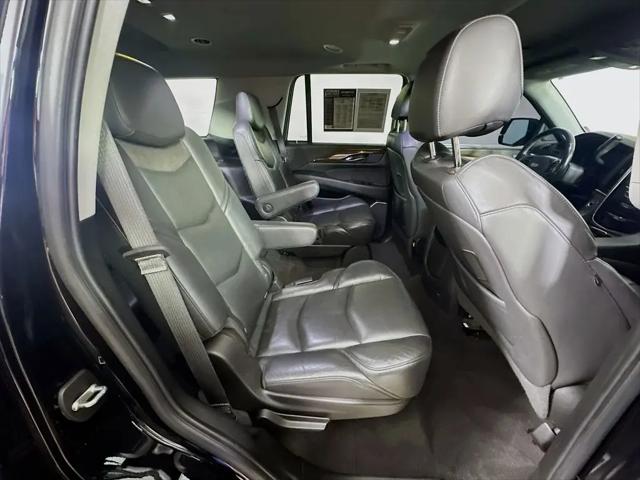 2020 Cadillac Escalade 4WD Luxury