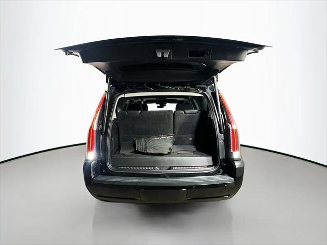 2020 Cadillac Escalade 4WD Luxury