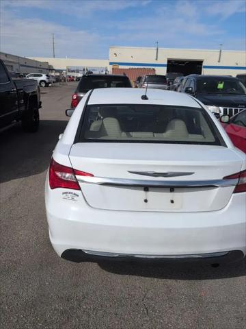 2012 Chrysler 200 Touring
