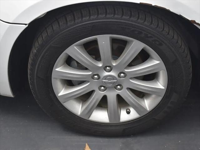 2012 Chrysler 200 Touring