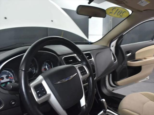 2012 Chrysler 200 Touring