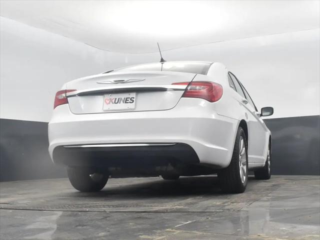 2012 Chrysler 200 Touring
