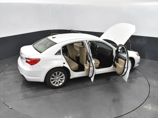 2012 Chrysler 200 Touring