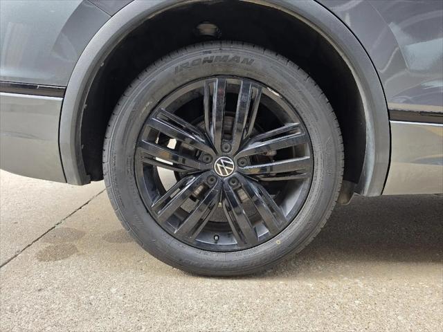 2022 Volkswagen Tiguan 2.0T SE R-Line Black