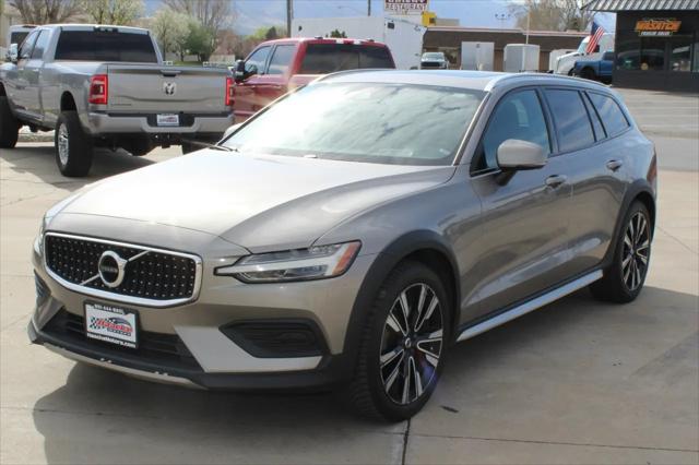 2020 Volvo V60 Cross Country T5