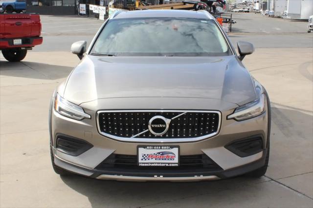 2020 Volvo V60 Cross Country T5