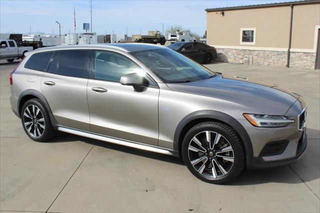 2020 Volvo V60 Cross Country T5