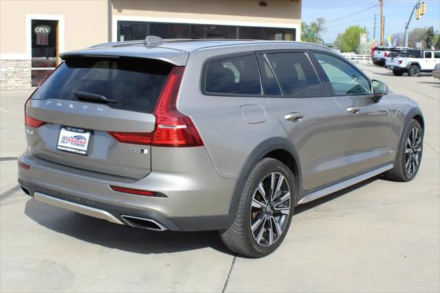 2020 Volvo V60 Cross Country T5