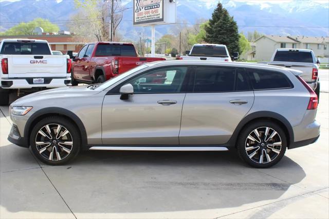 2020 Volvo V60 Cross Country T5