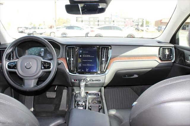 2020 Volvo V60 Cross Country T5