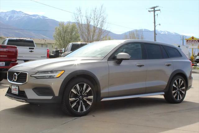 2020 Volvo V60 Cross Country T5