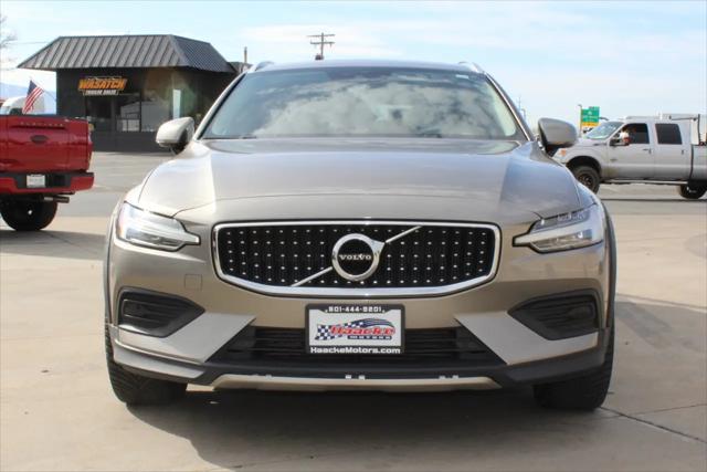 2020 Volvo V60 Cross Country T5