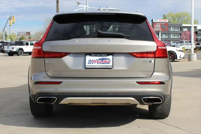 2020 Volvo V60 Cross Country T5