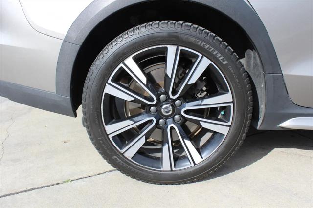 2020 Volvo V60 Cross Country T5