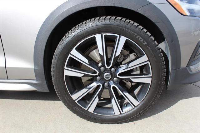 2020 Volvo V60 Cross Country T5