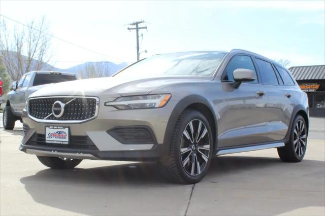 2020 Volvo V60 Cross Country T5