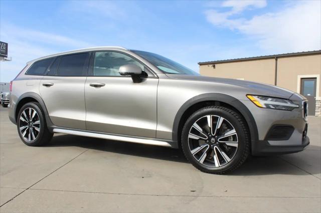 2020 Volvo V60 Cross Country T5
