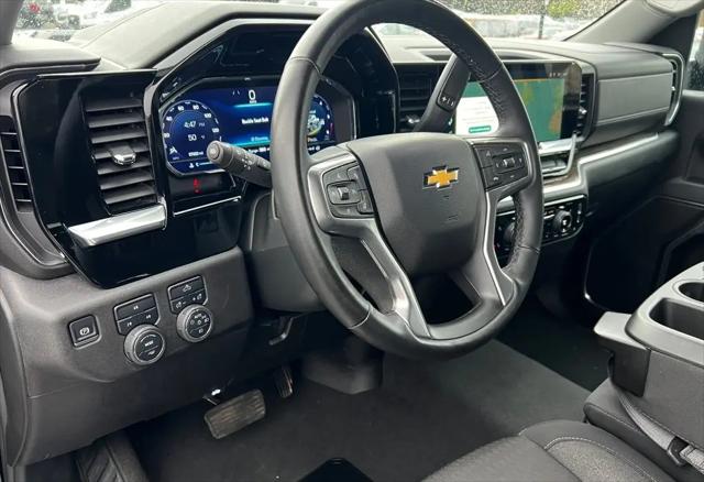 2025 Chevrolet Silverado 2500HD 4WD Crew Cab Standard Bed LT