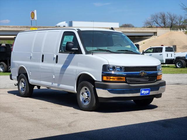 2026 Chevrolet Express Cargo Van 2500 Regular Wheelbase, WT, RWD
