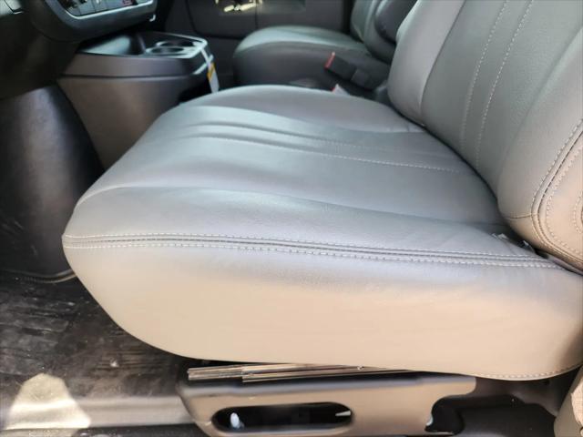 2026 Chevrolet Express Cargo Van 2500 Regular Wheelbase, WT, RWD