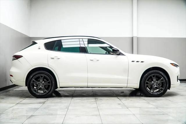 2021 Maserati Levante Standard