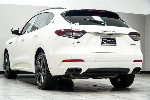 2021 Maserati Levante Standard