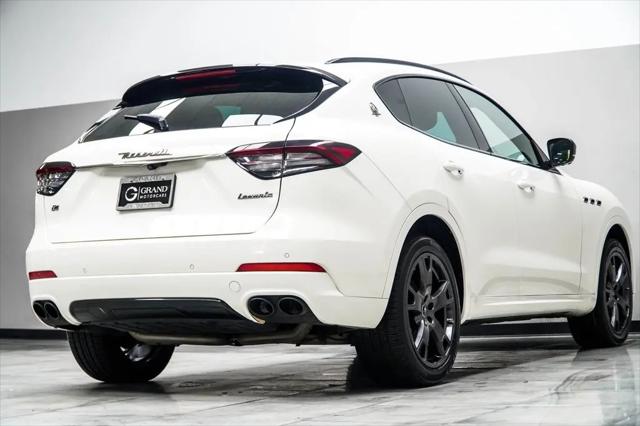2021 Maserati Levante Standard