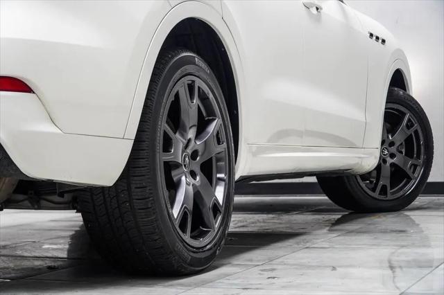 2021 Maserati Levante Standard