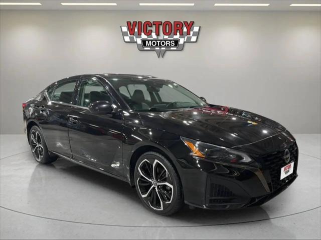 2023 Nissan Altima SR Intelligent AWD for sale in Chesterfield, MI