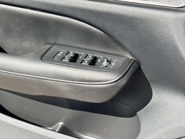 2024 Volvo S60 B5 Plus Dark Theme
