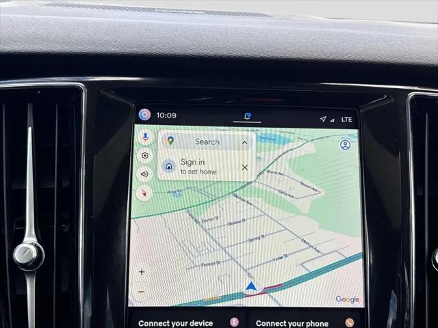 2024 Volvo S60 B5 Plus Dark Theme