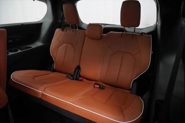 2024 Chrysler Pacifica Pinnacle