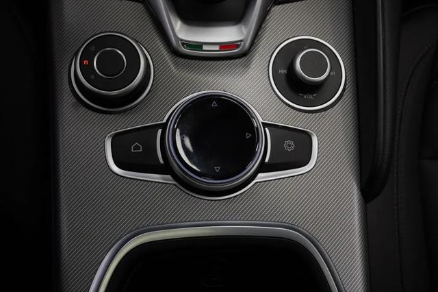 2024 Alfa Romeo Giulia Ti RWD