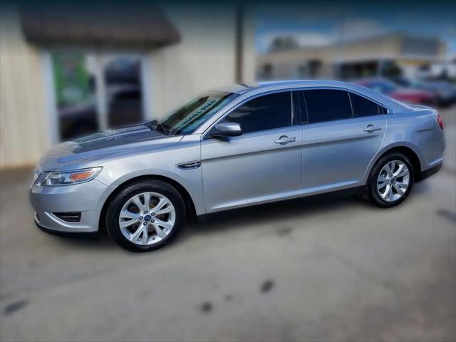 2010 Ford Taurus SEL