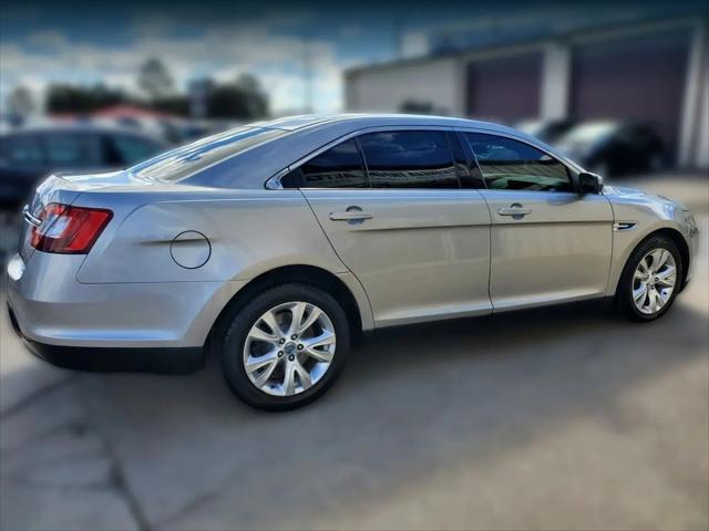 2010 Ford Taurus SEL