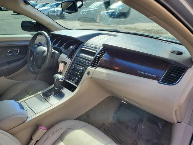 2010 Ford Taurus SEL