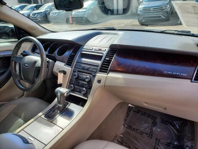 2010 Ford Taurus SEL