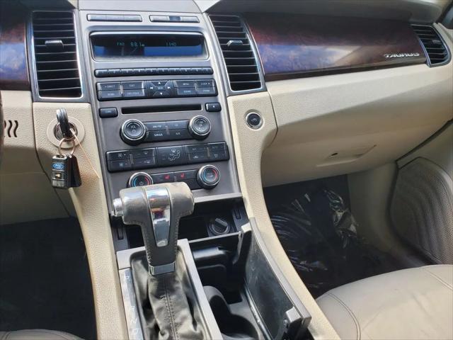 2010 Ford Taurus SEL