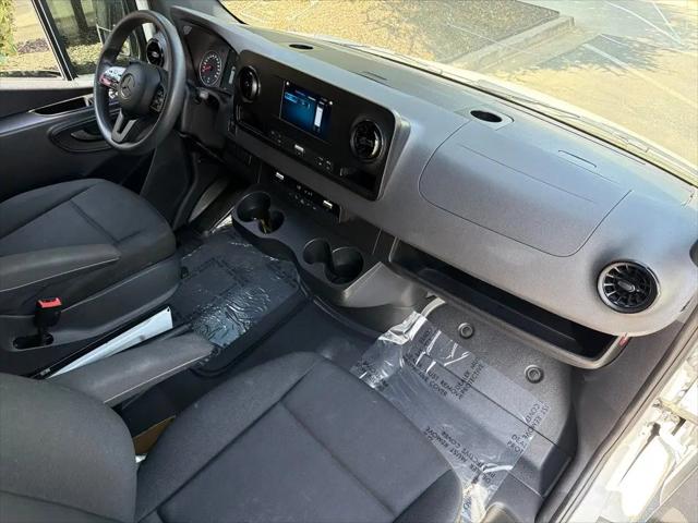2023 Mercedes-Benz Sprinter 2500 Standard Roof 4-Cyl Gas