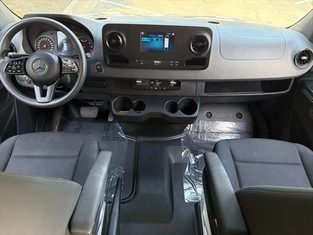 2023 Mercedes-Benz Sprinter 2500 Standard Roof 4-Cyl Gas