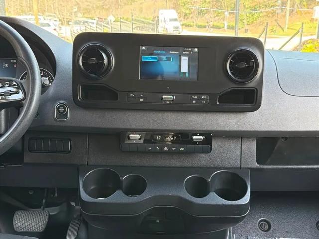 2023 Mercedes-Benz Sprinter 2500 Standard Roof 4-Cyl Gas