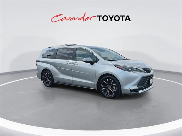 2025 Toyota Sienna Platinum